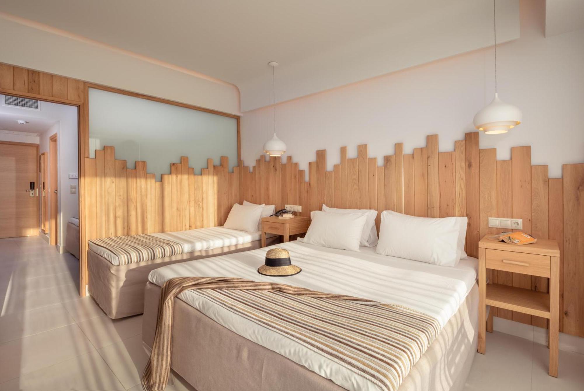 อารีนา บีช รีสอร์ต Hotel Kokkini Hani ภายนอก รูปภาพ