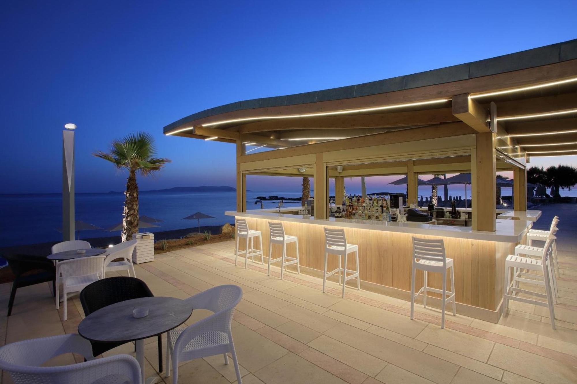 อารีนา บีช รีสอร์ต Hotel Kokkini Hani ภายนอก รูปภาพ