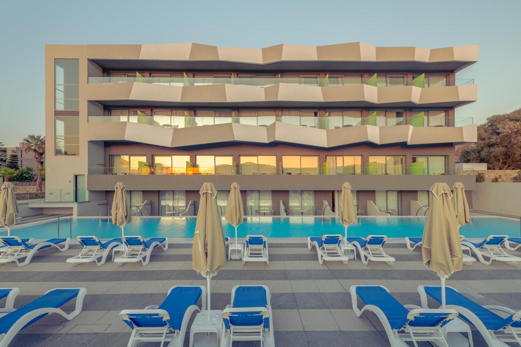 อารีนา บีช รีสอร์ต Hotel Kokkini Hani ภายนอก รูปภาพ