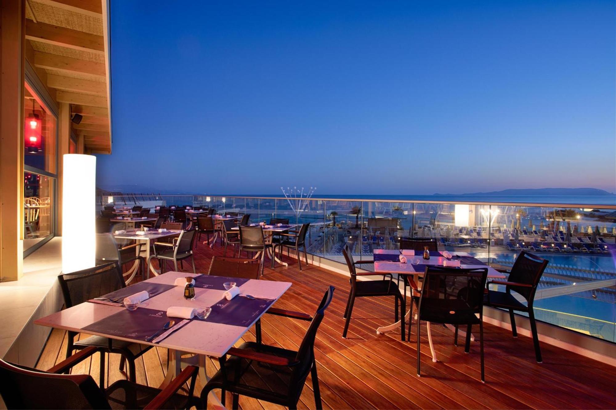 อารีนา บีช รีสอร์ต Hotel Kokkini Hani ภายนอก รูปภาพ