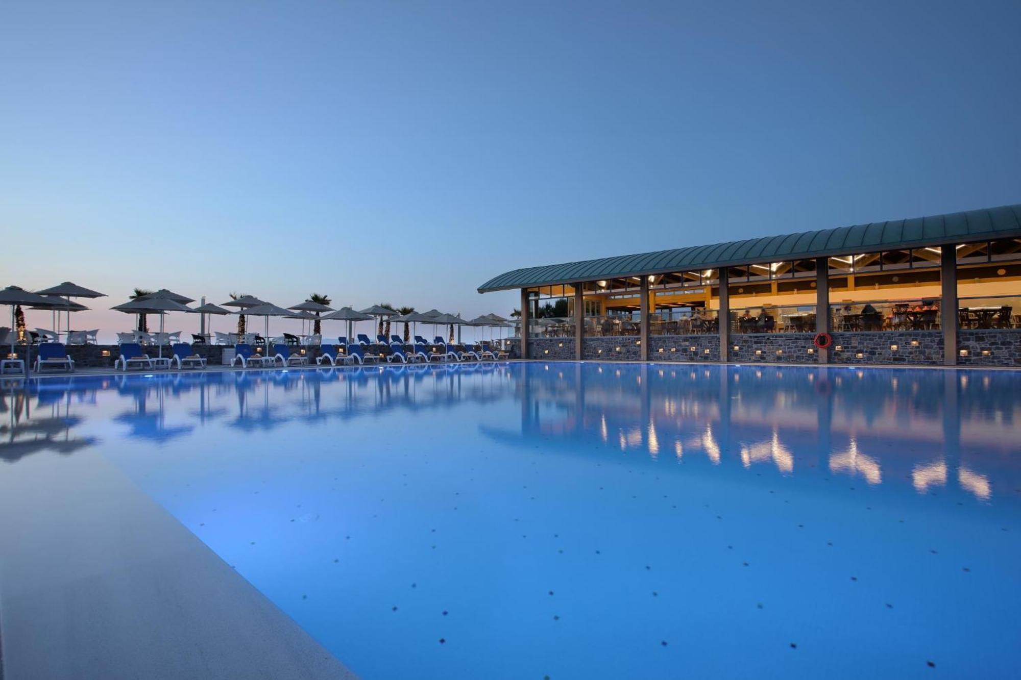 อารีนา บีช รีสอร์ต Hotel Kokkini Hani ภายนอก รูปภาพ