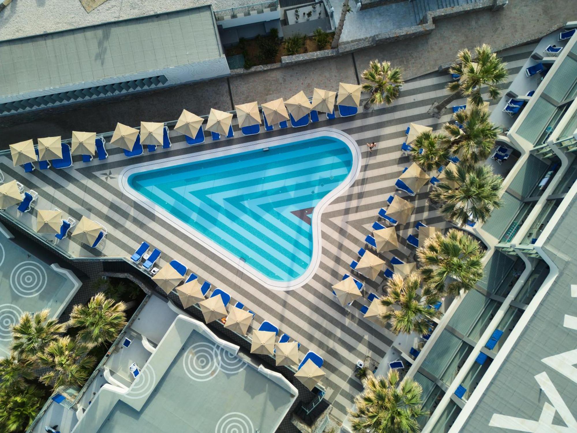 อารีนา บีช รีสอร์ต Hotel Kokkini Hani ภายนอก รูปภาพ