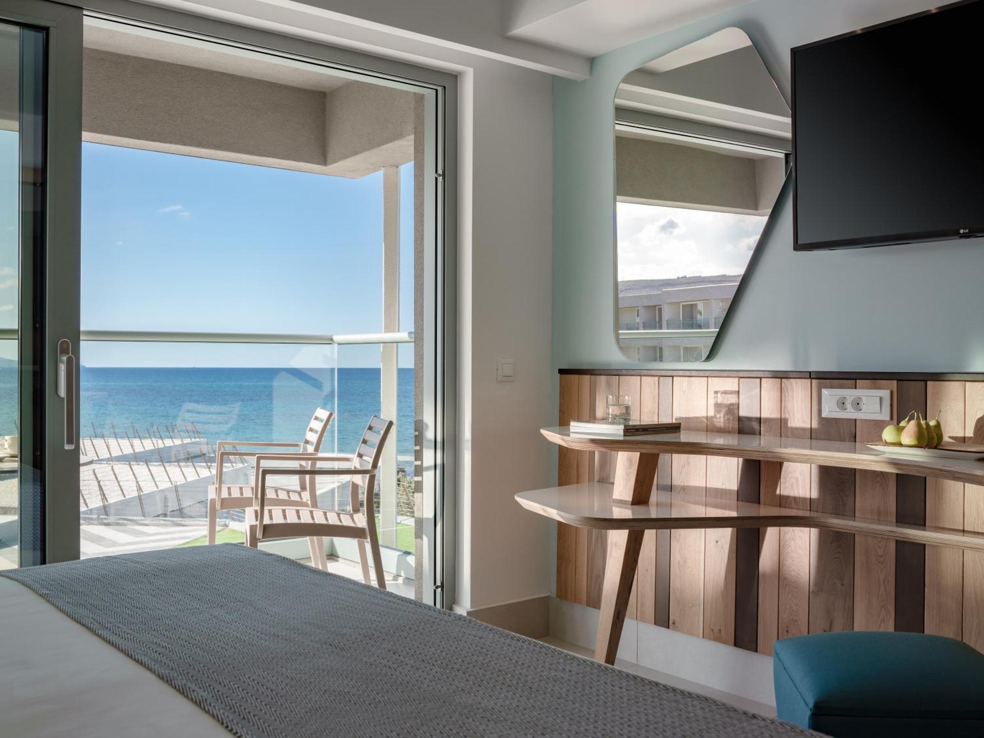 อารีนา บีช รีสอร์ต Hotel Kokkini Hani ภายนอก รูปภาพ